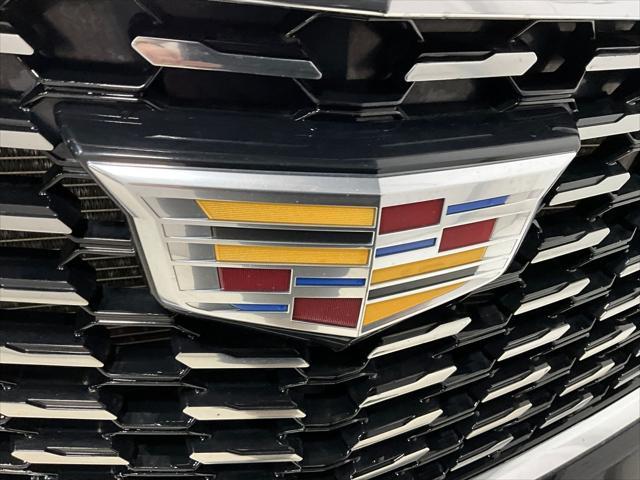 Photo of 2021 Stellar Black Metallic Cadillac XT5