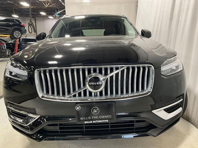 Photo of 2023 Onyx Black Metallic Volvo XC90 Recharge Plug-In Hybrid