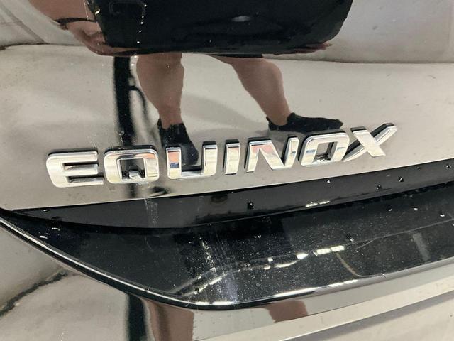 Photo of 2024 Mosaic Black Metallic Chevrolet Equinox