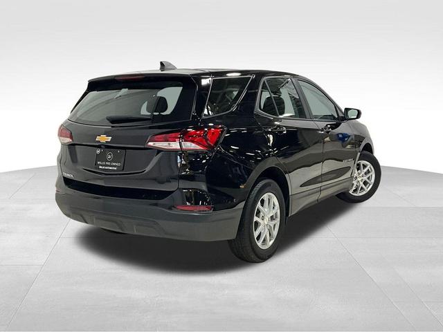 Photo of 2024 Mosaic Black Metallic Chevrolet Equinox