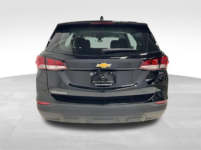 Photo of 2024 Mosaic Black Metallic Chevrolet Equinox