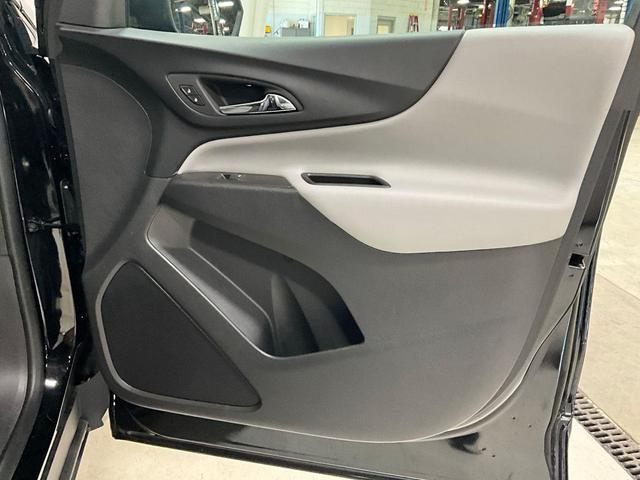 Photo of 2024 Mosaic Black Metallic Chevrolet Equinox