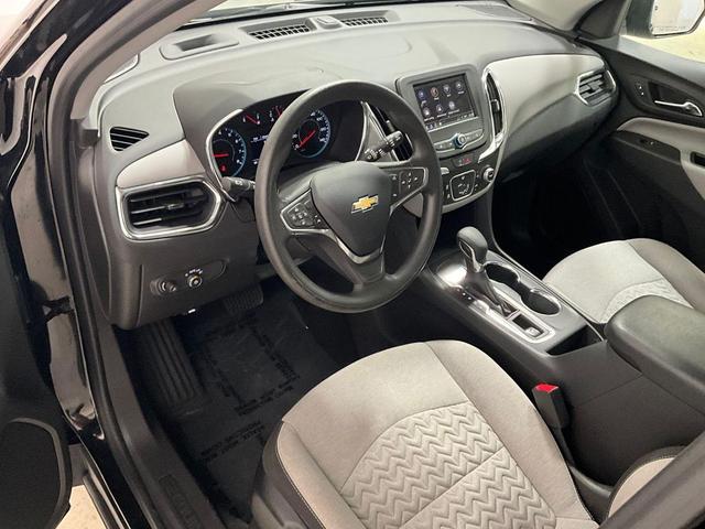 Photo of 2024 Mosaic Black Metallic Chevrolet Equinox