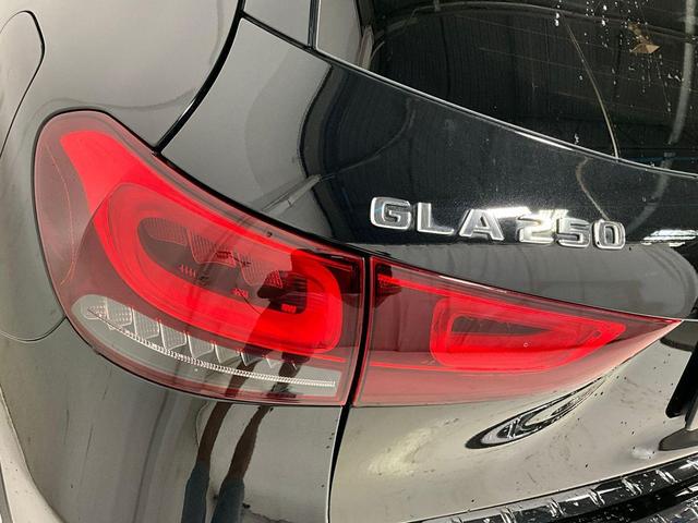 Photo of 2022 Cosmos Black Metallic Mercedes-Benz GLA 250
