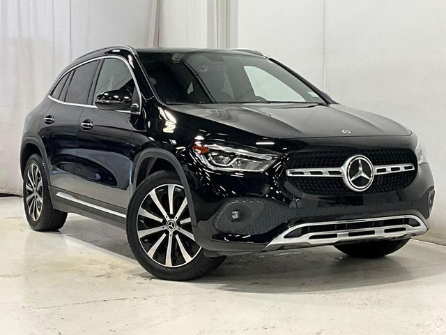 Photo of 2022 Cosmos Black Metallic Mercedes-Benz GLA 250