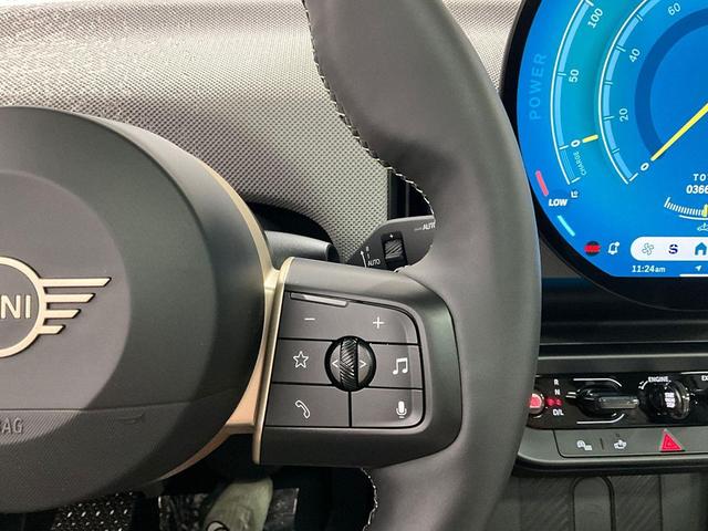 Photo of 2025 Blue MINI Hardtop
