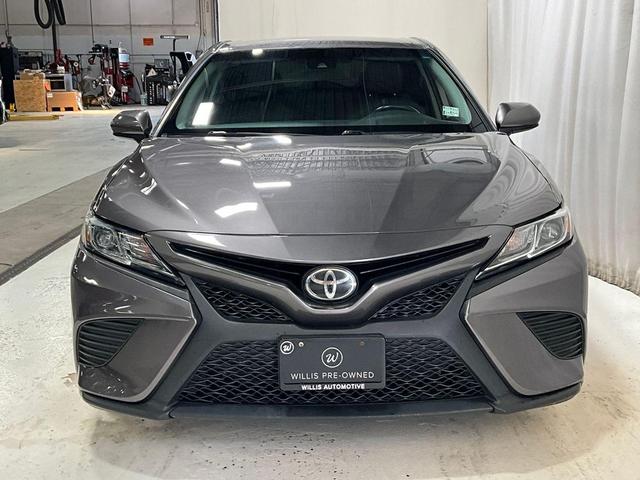 Photo of 2018 Black Toyota Camry