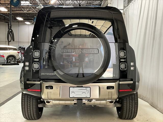 Photo of 2025 Carpathian Grey Premium Metallic Land Rover Defender