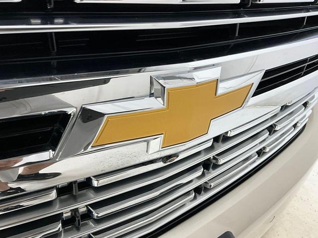 Photo of 2021 Empire Beige Metallic Chevrolet Tahoe
