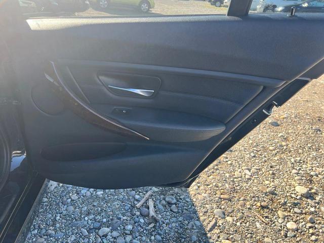 Photo of 2014 Black BMW 328d