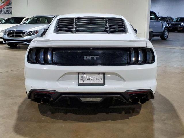 Photo of 2018 OXFORD WHITE Ford Mustang