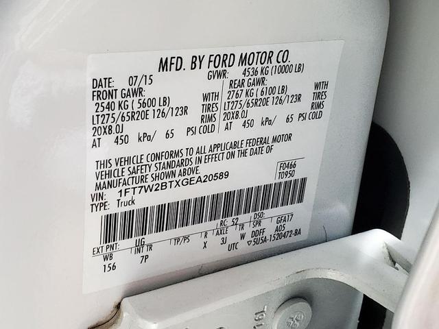 Photo of 2016 WHITE PLATINUM MET TRI-COAT Ford F-250