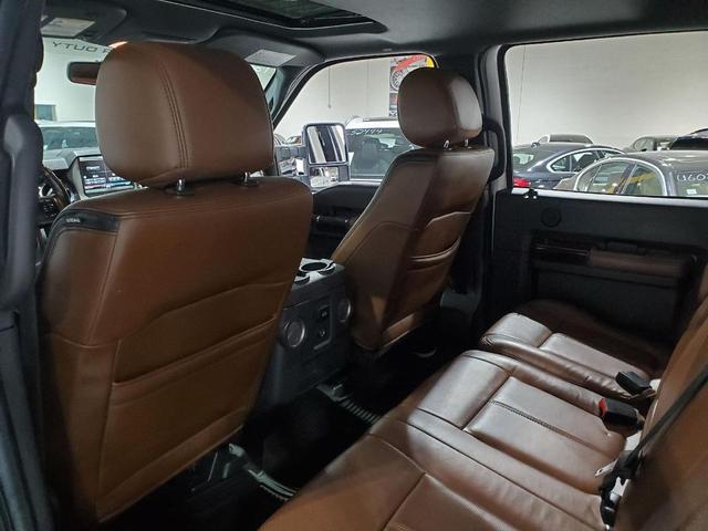 Photo of 2016 WHITE PLATINUM MET TRI-COAT Ford F-250