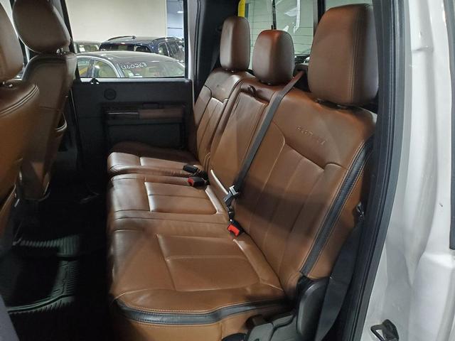 Photo of 2016 WHITE PLATINUM MET TRI-COAT Ford F-250