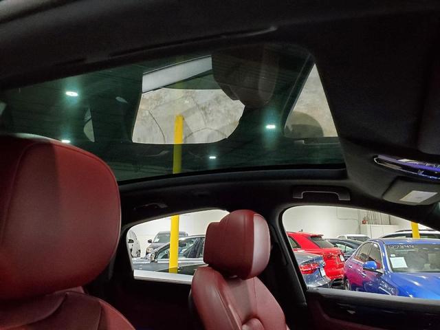 Photo of 2021 Carrara White Metallic Porsche Cayenne
