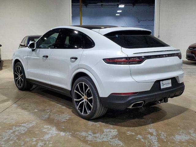 Photo of 2021 Carrara White Metallic Porsche Cayenne