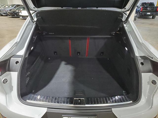 Photo of 2021 Carrara White Metallic Porsche Cayenne