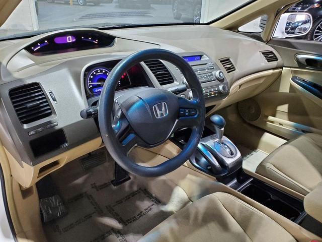 Photo of 2008 Taffeta White Honda Civic