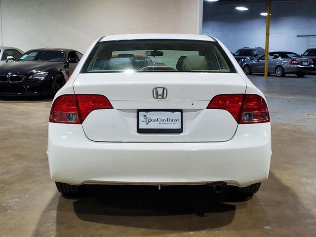 Photo of 2008 Taffeta White Honda Civic