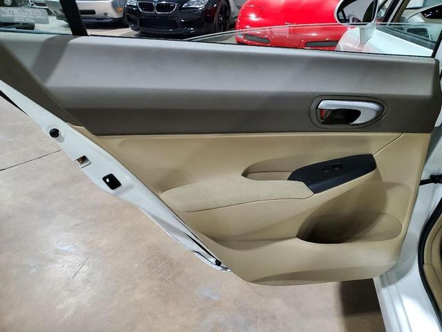 Photo of 2008 Taffeta White Honda Civic