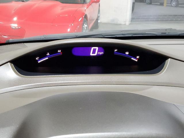 Photo of 2008 Taffeta White Honda Civic