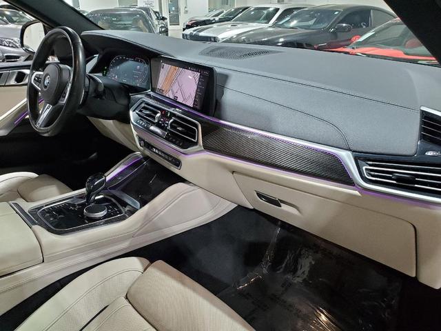Photo of 2021 Carbon Black Metallic BMW X6