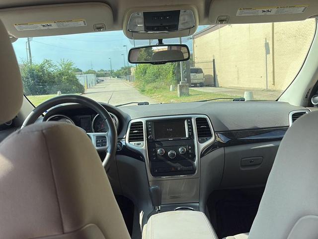 Photo of 2013 True Blue Pearl Jeep Grand Cherokee