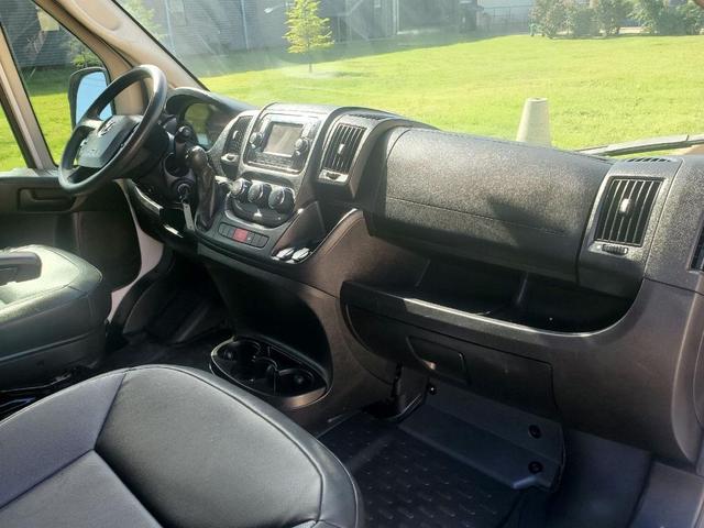 Photo of 2018 Bright White Clearcoat RAM ProMaster 1500