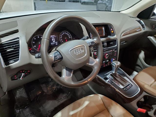 Photo of 2015 WHITE Audi Q5
