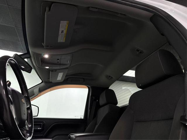 Photo of 2018 White Chevrolet Silverado 1500