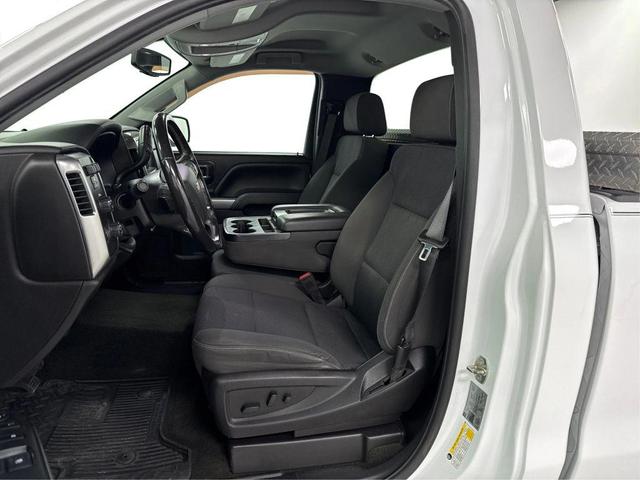 Photo of 2018 White Chevrolet Silverado 1500