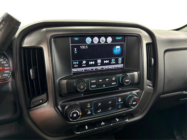 Photo of 2018 White Chevrolet Silverado 1500