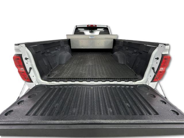 Photo of 2018 White Chevrolet Silverado 1500