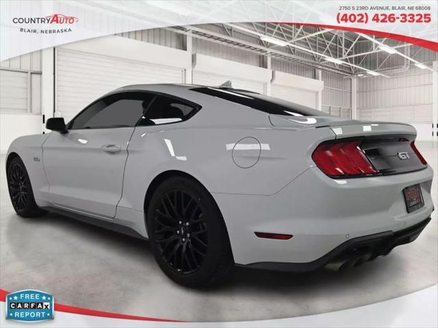 Photo of 2021 White Ford Mustang