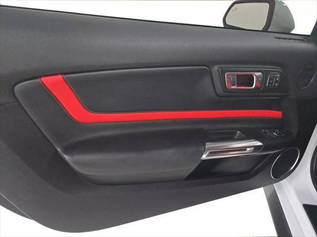 Photo of 2021 White Ford Mustang