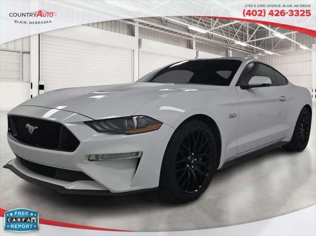 Photo of 2021 White Ford Mustang