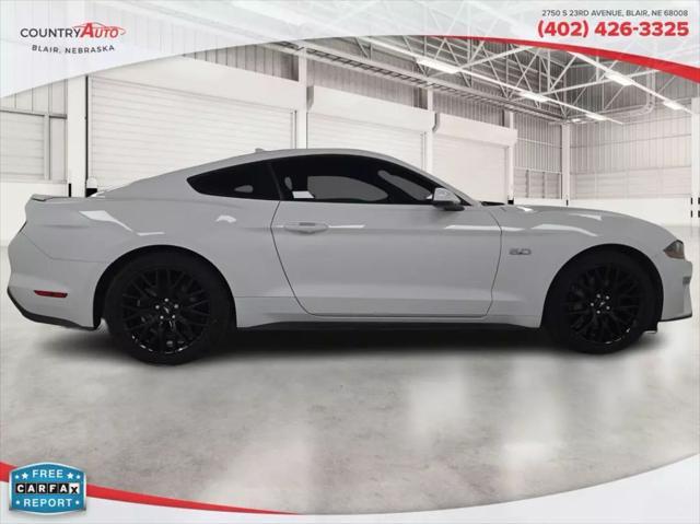 Photo of 2021 White Ford Mustang