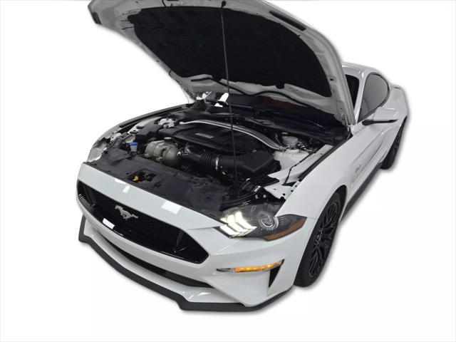 Photo of 2021 White Ford Mustang