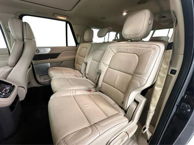 Photo of 2019 Black Lincoln Navigator L