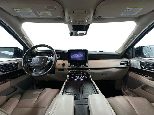 Photo of 2019 Black Lincoln Navigator L
