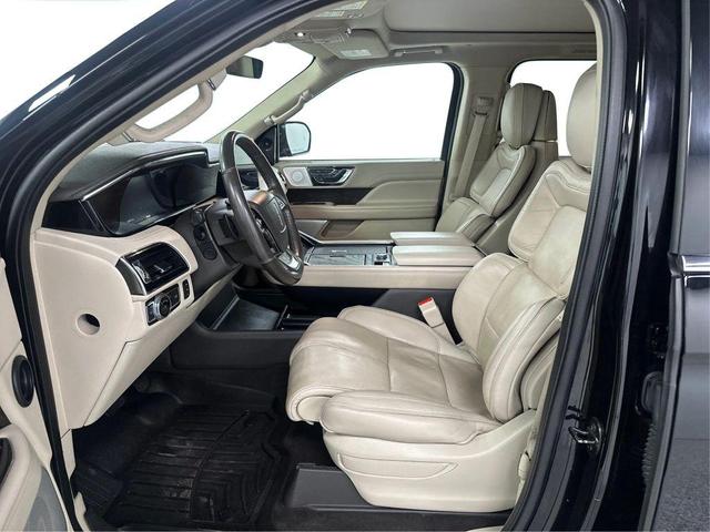 Photo of 2019 Black Lincoln Navigator L