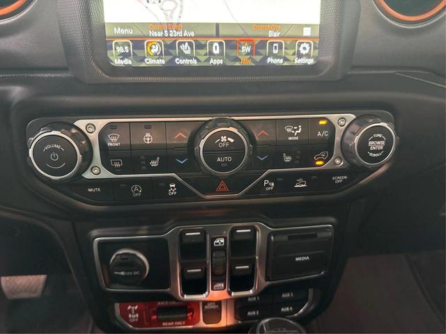 Photo of 2021 Black Jeep Gladiator