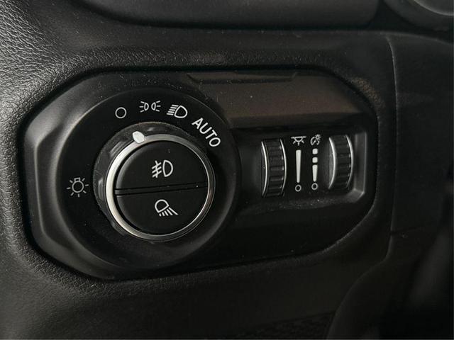 Photo of 2021 Black Jeep Gladiator
