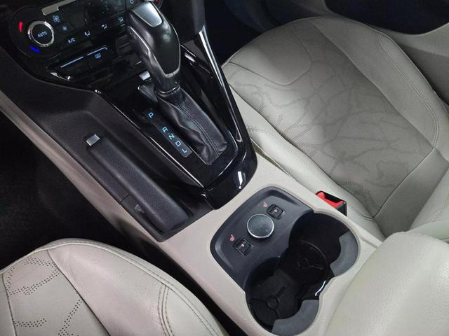 Photo of 2014 White Ford Focus Electric