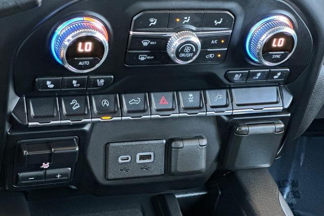 Photo of 2019 White Frost Tricoat GMC Sierra 1500