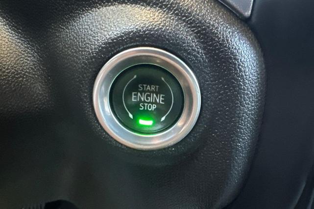 Photo of 2019 White Frost Tricoat GMC Sierra 1500