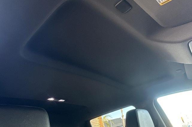 Photo of 2019 White Frost Tricoat GMC Sierra 1500