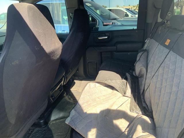 Photo of 2023 Summit White GMC Sierra 2500