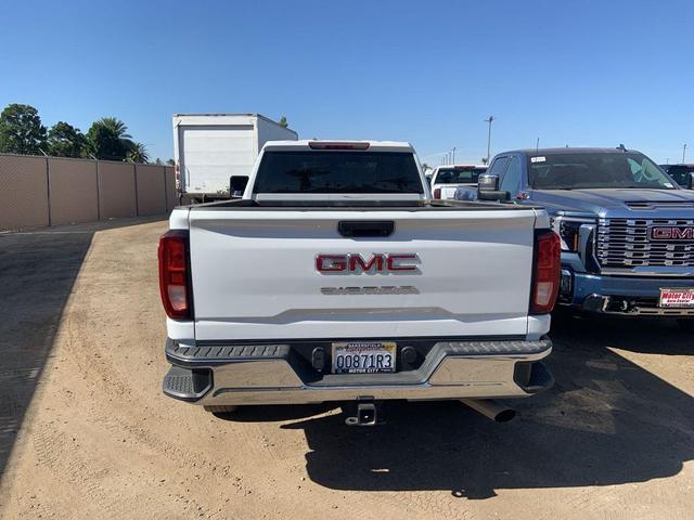 Photo of 2023 Summit White GMC Sierra 2500
