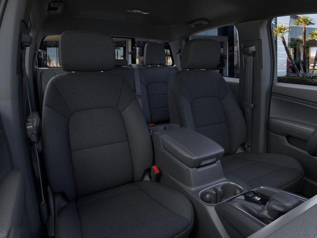 Photo of 2025 SUMMIT WHT GMC Canyon